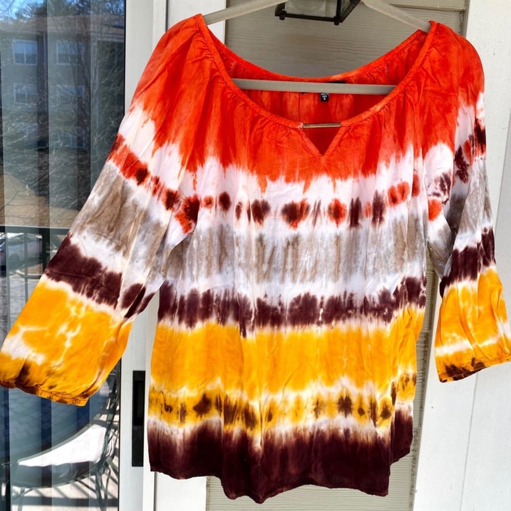 Women’s Tie Dye Peasant Top
